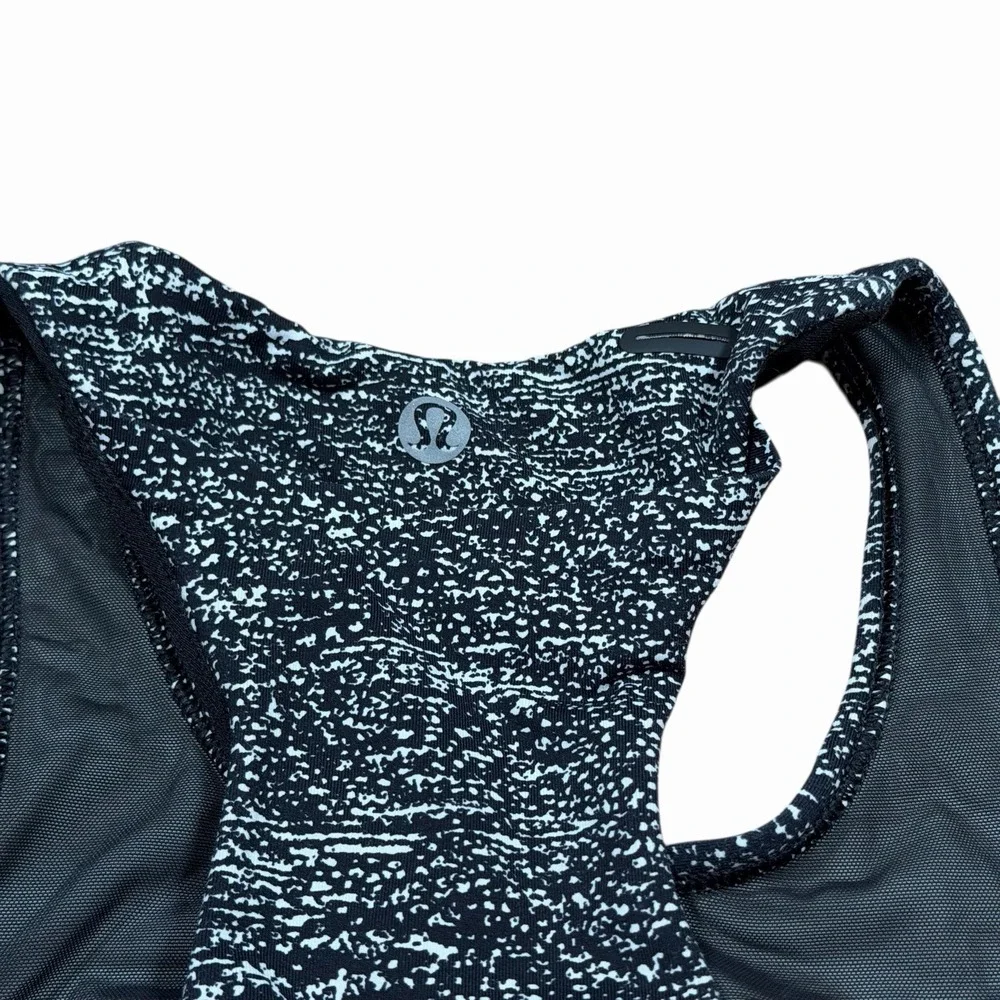 Lululemon High Neck Long Line‎ Black/White Sport Bra Women's Sz 2